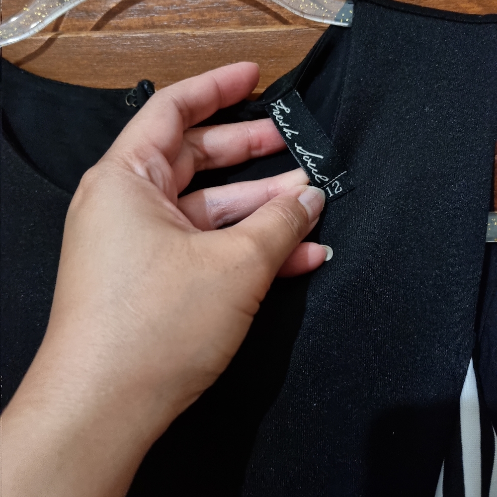 Top | Dress - Picture 3 of 5